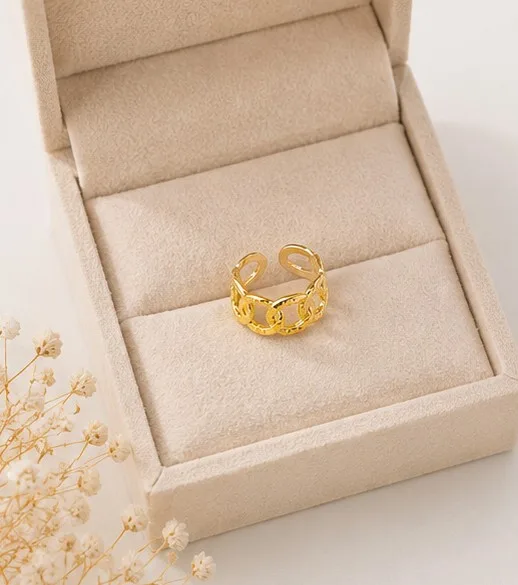 Golden Chain Link Ring