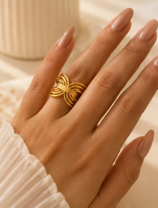 Golden Fluid Wave Ring