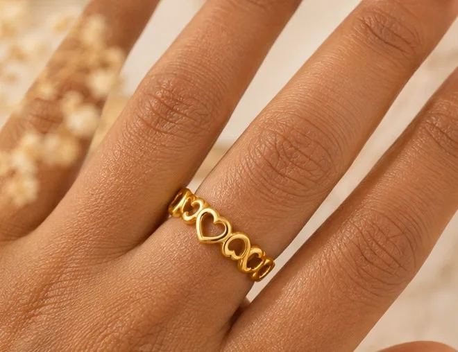 Sweet Solid Heart Ring